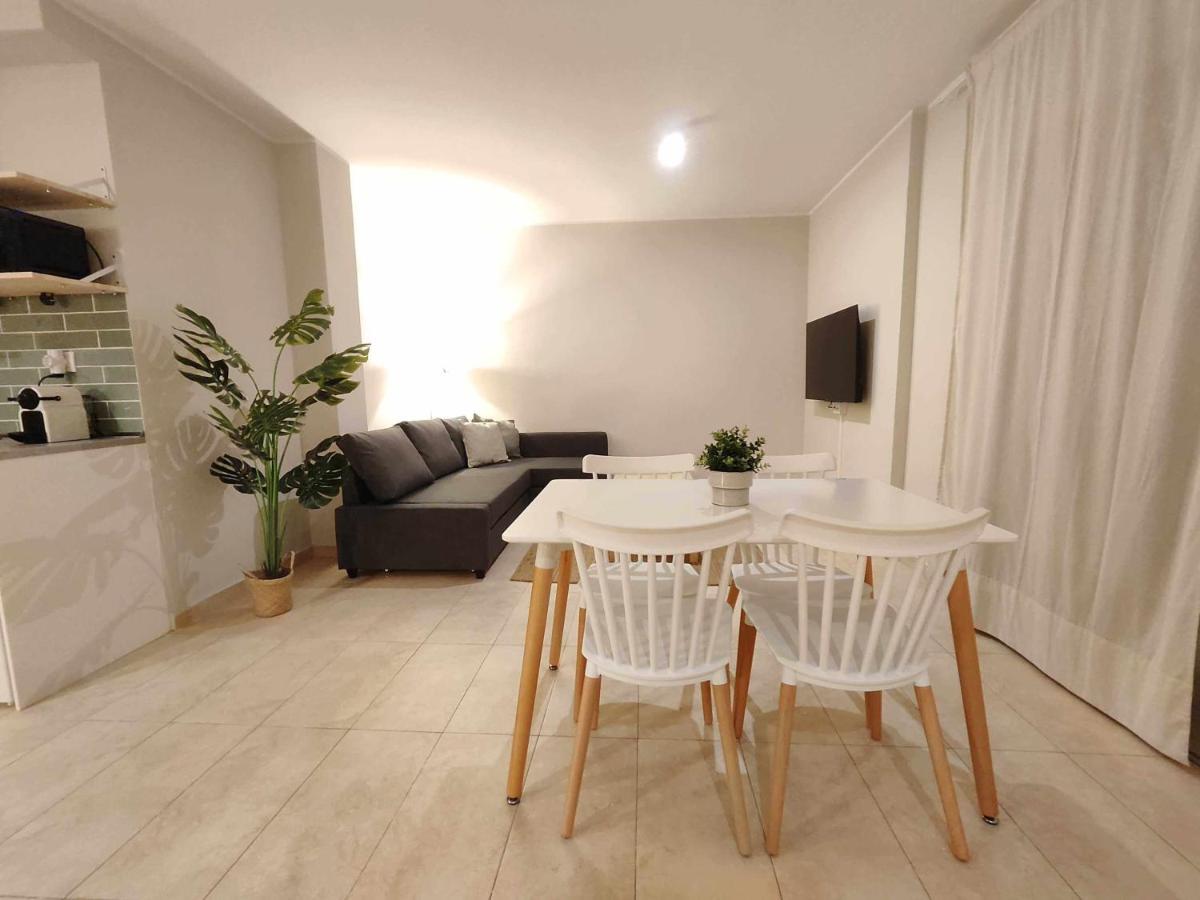 Mazi Apartments Havana 마타로 외부 사진