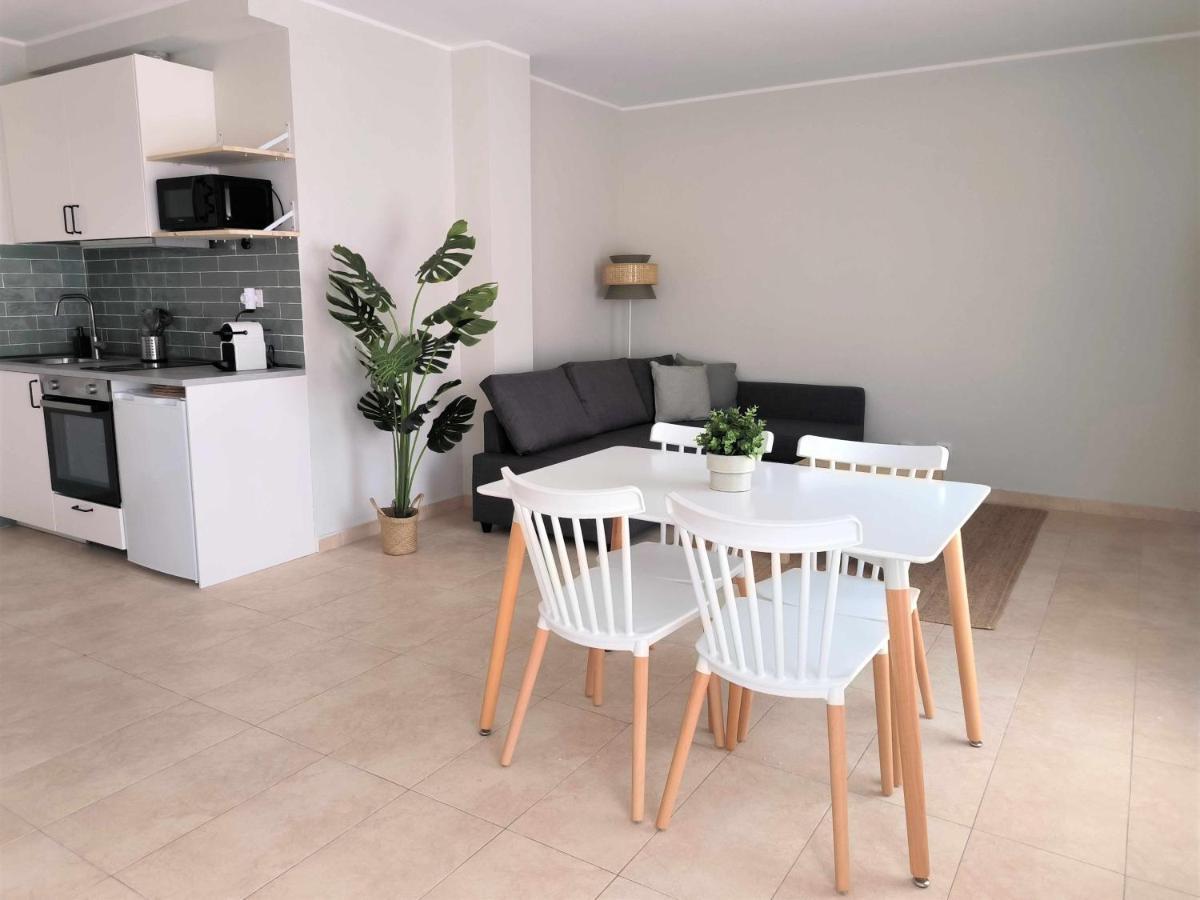 Mazi Apartments Havana 마타로 외부 사진